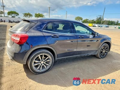 Trzecie zdjęcie samochodu z tyłu: 2017 MERCEDES-BENZ GLA 250 4MATIC VIN:WDCTG4GB3HJ319321 - miniatura
