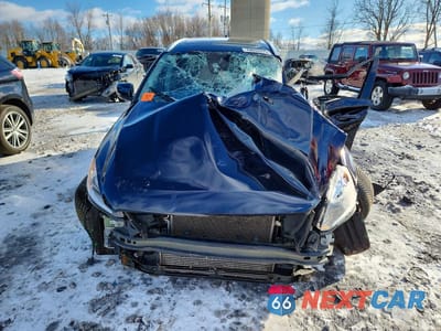 Piąte zdjęcie samochodu w środku: 2017 VOLVO XC60 T5 INSCRIPTION VIN:YV440MDU2H2149349 - miniatura