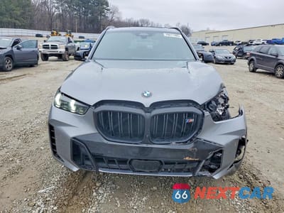 Piąte zdjęcie samochodu w środku: 2024 BMW X5 M60I VIN:5UX33EU03R9V13388 - miniatura