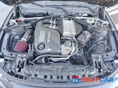 Zdjęcie 11 z 12 samochodu: 2016 BMW Motorrad M4 VIN:WBS3R9C51GK336150 - miniatura