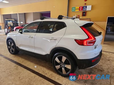 Drugie zdjęcie samochodu z przodu: 2021 VOLVO XC40 T5 MOMENTUM VIN:YV4162UK2M2403821 - miniatura