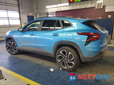 Drugie zdjęcie samochodu z przodu: 2025 CHEVROLET TRAX 2RS VIN:KL77LJEPXSC153677 - miniatura