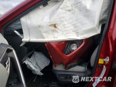Zdjęcie 7 z 12 samochodu: 2021 TOYOTA RAV4 XLE VIN:2T3P1RFV4MW198182 - miniatura