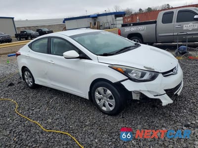 Czwarte zdjęcie samochodu z boku: 2016 HYUNDAI ELANTRA SE VIN:5NPDH4AE8GH786154 - miniatura
