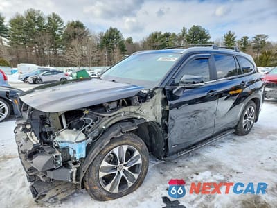 2023 TOYOTA HIGHLANDER BASE 5TDKBRCH2PS599614 - główne zdjęcie licytacji z USA - miniatura