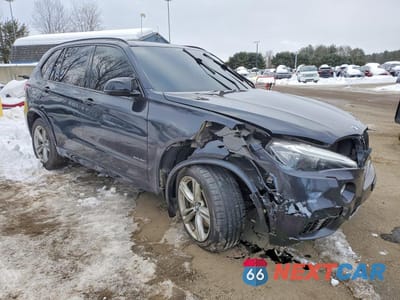 Czwarte zdjęcie samochodu z boku: 2016 BMW X5 XDRIVE50I VIN:5UXKR6C57G0J82359 - miniatura