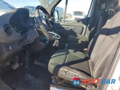 Zdjęcie 7 z 13 samochodu: 2019 MERCEDES BENZ SPRINTER 2500/3500 DELIVERY VAN VIN:WD4PF1CD3KT005430 - miniatura
