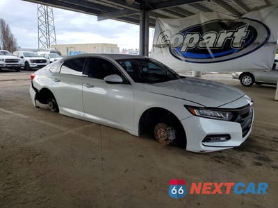 Czwarte zdjęcie samochodu z boku: 2019 HONDA ACCORD SPORT VIN:1HGCV1F36KA067416 - miniatura