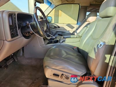 Zdjęcie 7 z 14 samochodu: 2003 GMC NEW SIERRA K1500 VIN:1GTEK19T23Z243344 - miniatura