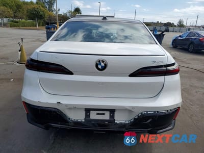 Zdjęcie 6 z 12 samochodu: 2025 BMW 740 I VIN:WBA23EH03SCT34734 - miniatura
