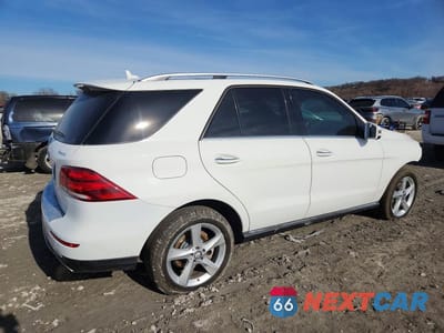 Trzecie zdjęcie samochodu z tyłu: 2017 MERCEDES-BENZ GLE 350 4MATIC VIN:4JGDA5HB6HA817606 - miniatura
