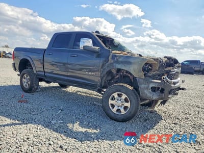 Czwarte zdjęcie samochodu z boku: 2024 RAM 2500 LONGHORN VIN:3C6UR5GL3RG134750 - miniatura