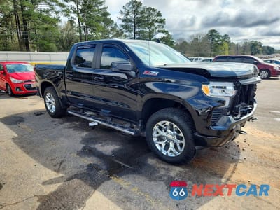 Czwarte zdjęcie samochodu z boku: 2022 CHEVROLET SILVERADO K1500 RST VIN:2GCUDEED5N1518633 - miniatura