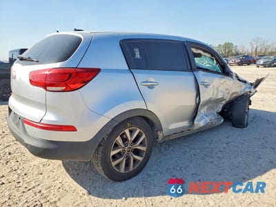 Trzecie zdjęcie samochodu z tyłu: 2014 KIA SPORTAGE LX VIN:KNDPB3AC0E7555600 - miniatura