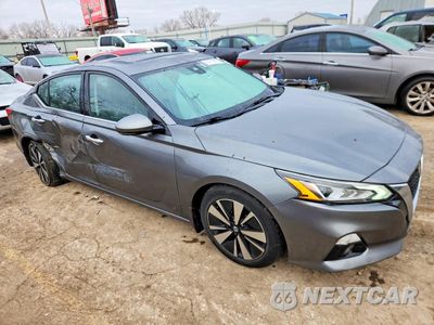 Czwarte zdjęcie samochodu z boku: 2019 NISSAN ALTIMA VIN:1N4BL4EV9KC126392 - miniatura