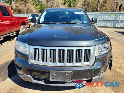 Piąte zdjęcie samochodu w środku: 2013 JEEP GRAND CHEROKEE LAREDO VIN:1C4RJEAG7DC534632 - miniatura