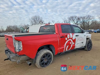 Trzecie zdjęcie samochodu z tyłu: 2019 TOYOTA TUNDRA SR5 VIN:5TFDW5F13KX821777 - miniatura