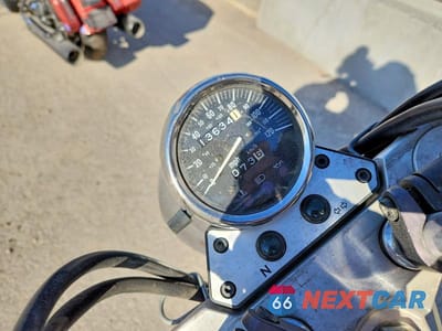 Zdjęcie 7 z 9 samochodu: 2002 SUZUKI VZ800 VIN:JS1VS53A422100315 - miniatura