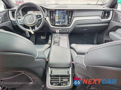 Zdjęcie 8 z 12 samochodu: 2020 VOLVO XC60 T5 R-DESIGN VIN:YV4102RM8L1417643 - miniatura