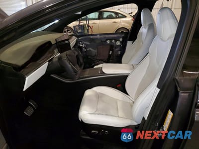 Zdjęcie 7 z 14 samochodu: 2022 TESLA MODEL X VIN:7SAXCBE63NF332377 - miniatura