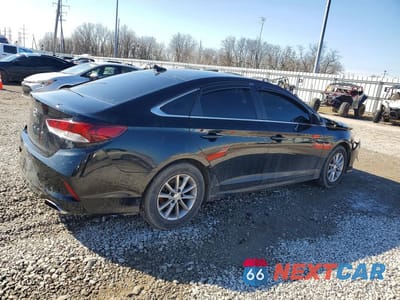 Trzecie zdjęcie samochodu z tyłu: 2018 HYUNDAI SONATA SE VIN:5NPE24AF8JH604555 - miniatura