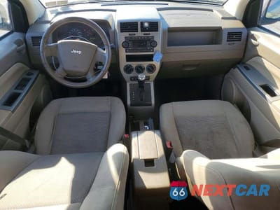 Zdjęcie 8 z 11 samochodu: 2007 JEEP COMPASS VIN:1J8FF47W17D385669 - miniatura