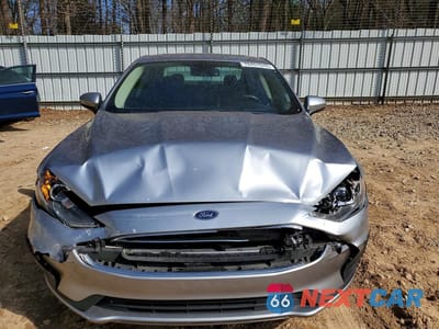 Piąte zdjęcie samochodu w środku: 2020 FORD FUSION SE VIN:3FA6P0HD1LR172576 - miniatura