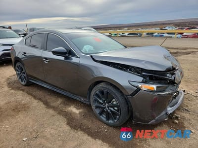 Czwarte zdjęcie samochodu z boku: 2025 MAZDA 3 SELECT SPORT VIN:JM1BPABM2S1763807 - miniatura