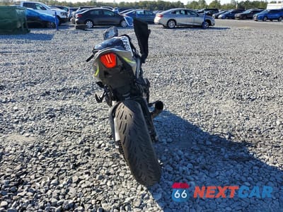 Czwarte zdjęcie samochodu z boku: 2023 SUZUKI GSX-S1000 VIN:JS1DM11B5P7100540 - miniatura