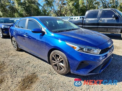 Czwarte zdjęcie samochodu z boku: 2022 KIA FORTE LXS VIN:3KPF24AD0NE419297 - miniatura