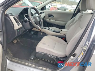 Zdjęcie 7 z 13 samochodu: 2017 HONDA HR-V LX VIN:3CZRU5H30HM714026 - miniatura