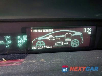 Zdjęcie 9 z 12 samochodu: 2011 TOYOTA PRIUS III VIN:JTDKN3DU5B1392687 - miniatura