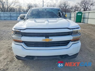 Piąte zdjęcie samochodu w środku: 2016 CHEVROLET SILVERADO K1500 VIN:1GCVKNEH7GZ344331 - miniatura