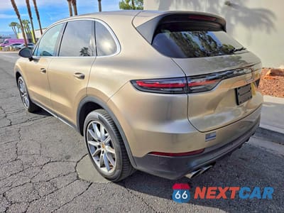 Trzecie zdjęcie samochodu z tyłu: 2019 PORSCHE CAYENNE S VIN:WP1AB2AY1KDA60930 - miniatura