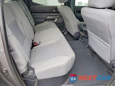 Zdjęcie 10 z 12 samochodu: 2025 TOYOTA TUNDRA SR5 VIN:5TFLA5DB1SX247704 - miniatura