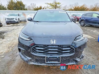 Piąte zdjęcie samochodu w środku: 2025 HONDA HR-V SPORT VIN:3CZRZ2H51SM785275 - miniatura