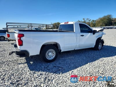 Trzecie zdjęcie samochodu z tyłu: 2021 CHEVROLET SILVERADO C1500 VIN:3GCNWAEH6MG170311 - miniatura