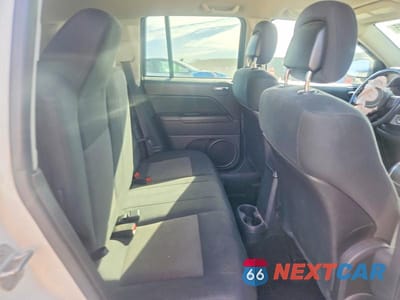 Zdjęcie 11 z 13 samochodu: 2012 JEEP COMPASS LATITUDE VIN:1C4NJCEB7CD618248 - miniatura