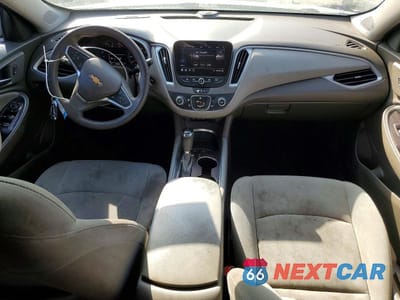 Zdjęcie 8 z 11 samochodu: 2020 CHEVROLET MALIBU LS VIN:1G1ZC5ST8LF108217 - miniatura