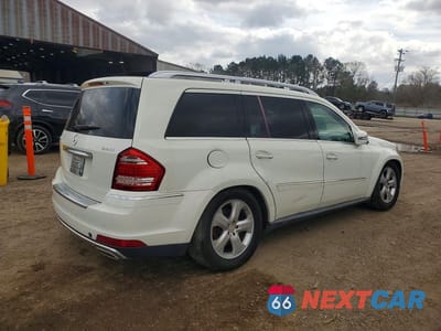 Trzecie zdjęcie samochodu z tyłu: 2011 MERCEDES-BENZ GL 450 4MATIC VIN:4JGBF7BE0BA756221 - miniatura