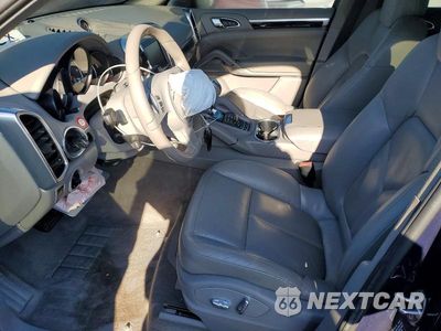 Zdjęcie 7 z 12 samochodu: 2013 PORSCHE CAYENNE VIN:WP1AF2A29DLA21625 - miniatura