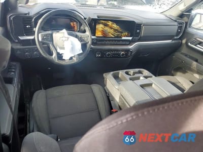 Zdjęcie 8 z 11 samochodu: 2024 CHEVROLET SILVERADO K1500 LT-L VIN:1GCPDKEK8RZ364832 - miniatura