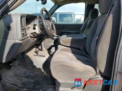 Zdjęcie 7 z 12 samochodu: 2006 CHEVROLET SILVERADO K1500 VIN:1GCEK19BX6Z246634 - miniatura