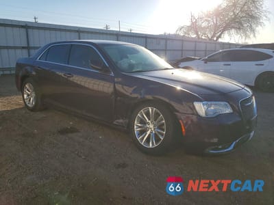 Czwarte zdjęcie samochodu z boku: 2021 CHRYSLER 300 TOURING VIN:2C3CCAAG1MH512071 - miniatura