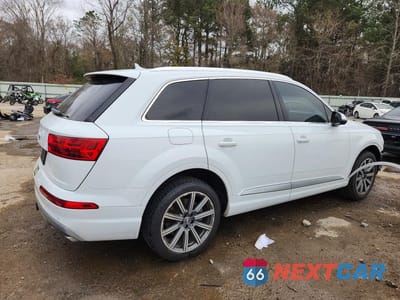 Trzecie zdjęcie samochodu z tyłu: 2019 AUDI Q7 PREMIUM PLUS VIN:WA1LAAF70KD013969 - miniatura