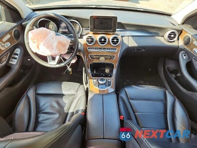 Zdjęcie 8 z 12 samochodu: 2017 MERCEDES-BENZ C 300 VIN:55SWF4JB1HU191018 - miniatura