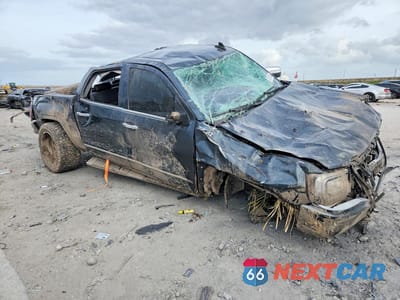 Czwarte zdjęcie samochodu z boku: 2017 GMC SIERRA K1500 SLT VIN:3GTU2NEC5HG336729 - miniatura