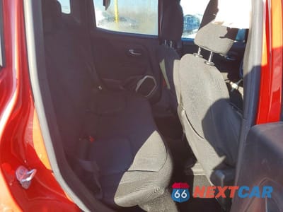 Zdjęcie 10 z 11 samochodu: 2015 JEEP RENEGADE LATITUDE VIN:ZACCJABH0FPB61960 - miniatura