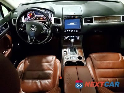 Zdjęcie 8 z 13 samochodu: 2015 VOLKSWAGEN TOUAREG V6 VIN:WVGEF9BP8FD006824 - miniatura