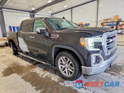 Czwarte zdjęcie samochodu z boku: 2020 GMC SIERRA K1500 SLT VIN:3GTU9DEDXLG361049 - miniatura